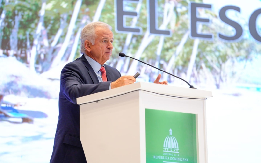 Exministro de Hacienda de Chile, Felipe Larraín, destaca fortalezas económicas de RD en el contexto actual